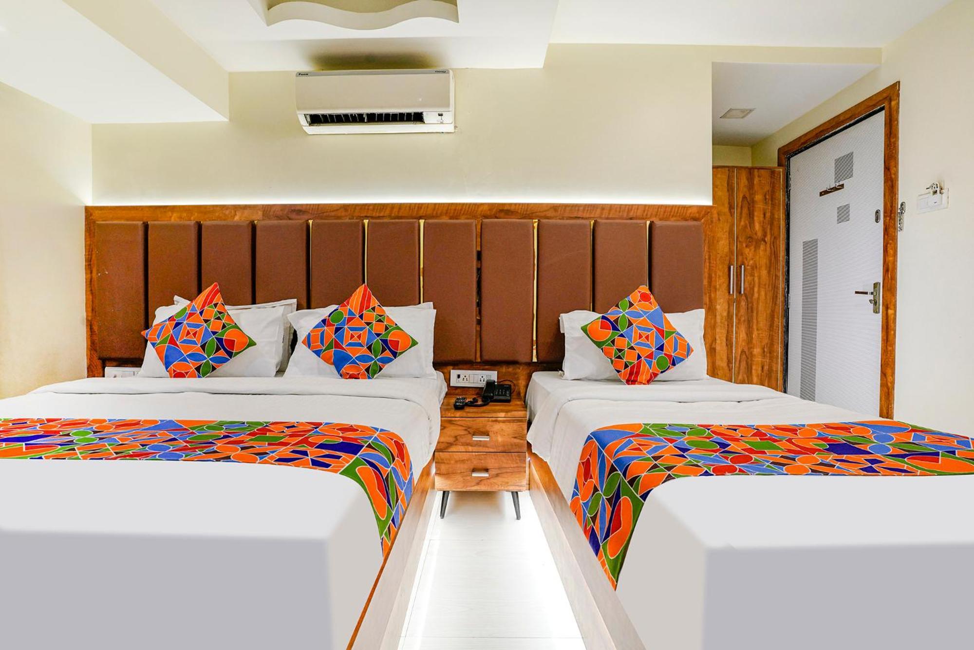 Fabexpress Amber Corp Inn - Nr Nesco Exhibition Center Mumbai Luaran gambar