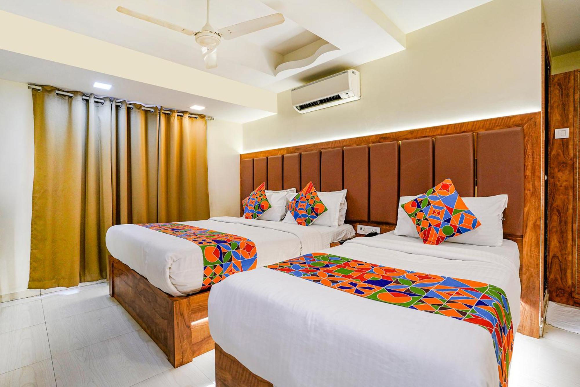 Fabexpress Amber Corp Inn - Nr Nesco Exhibition Center Mumbai Luaran gambar