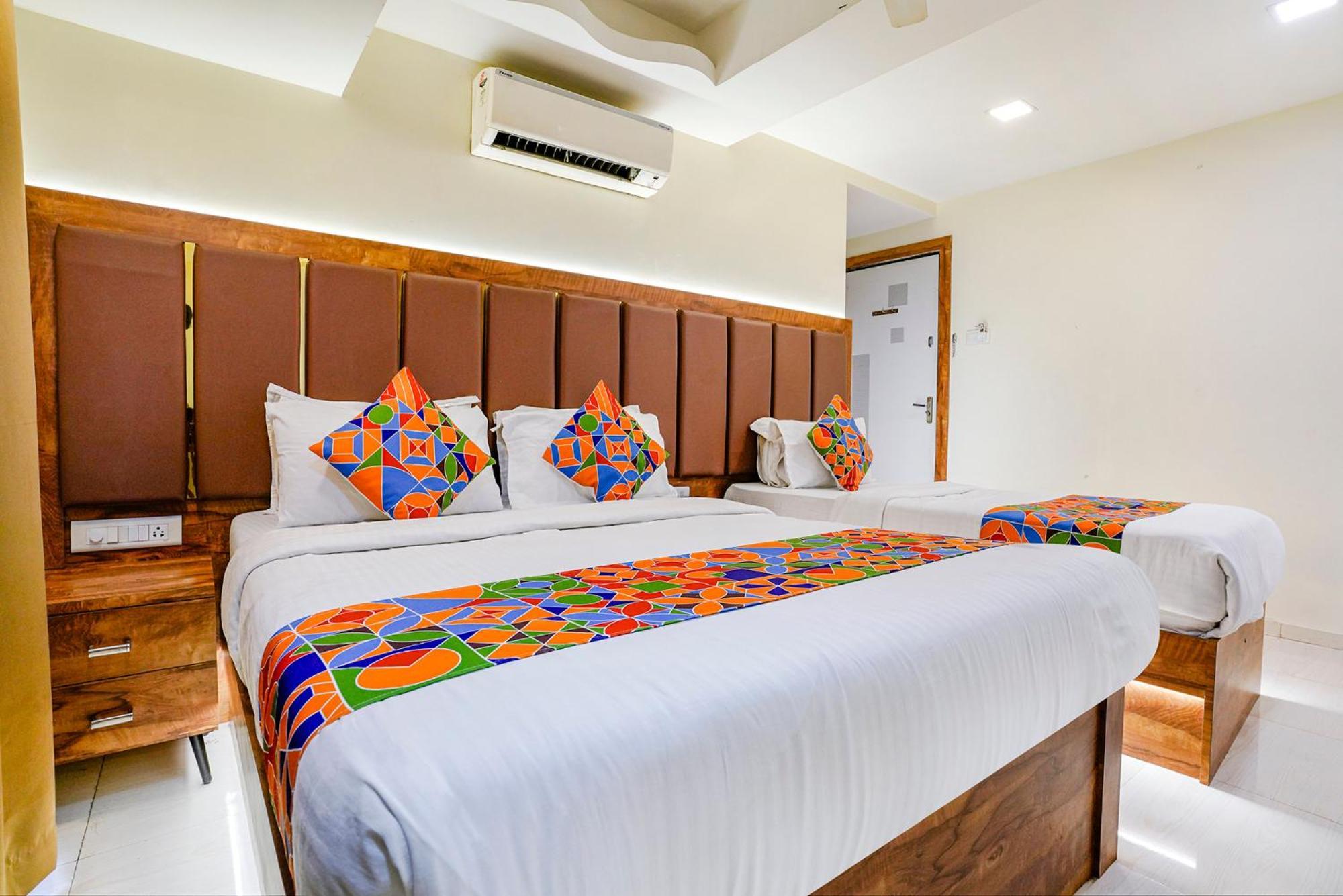 Fabexpress Amber Corp Inn - Nr Nesco Exhibition Center Mumbai Luaran gambar