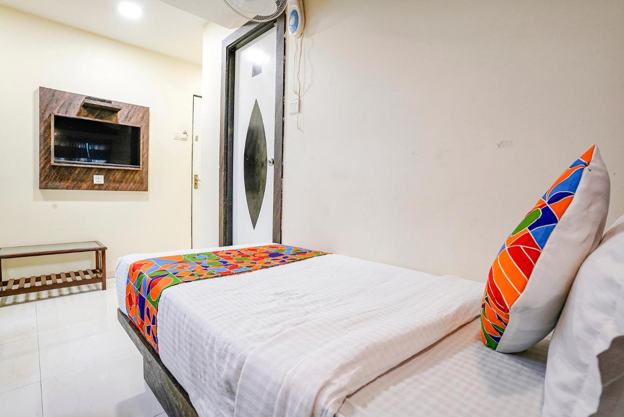 Fabexpress Amber Corp Inn - Nr Nesco Exhibition Center Mumbai Luaran gambar