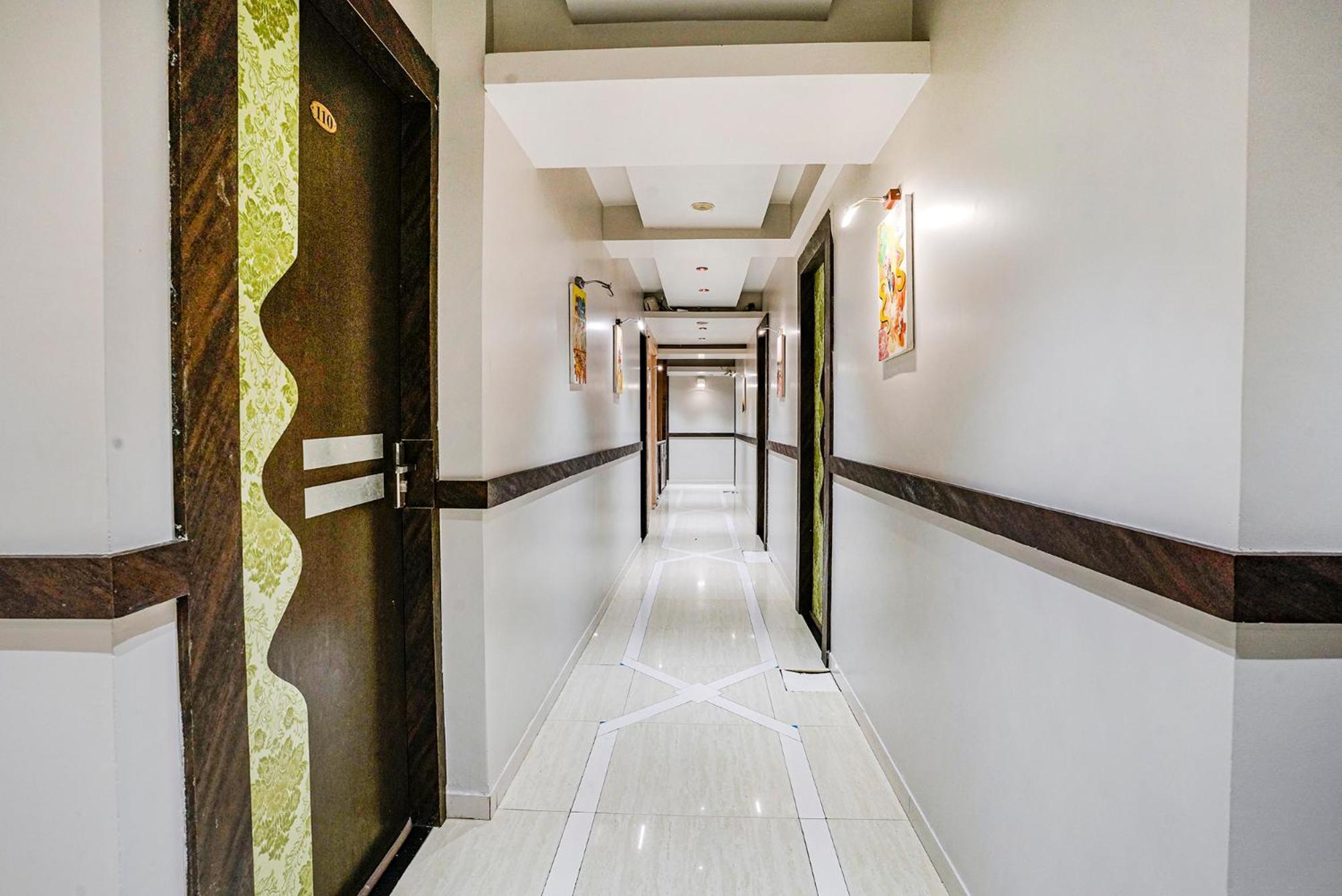 Fabexpress Amber Corp Inn - Nr Nesco Exhibition Center Mumbai Luaran gambar